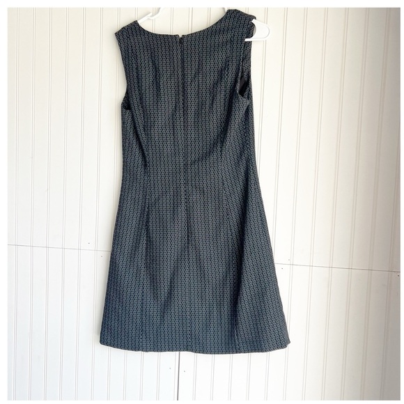 Theory Size 10 Easy v Shift Dress In Multi Shadow Jacquard - Picture 6 of 6